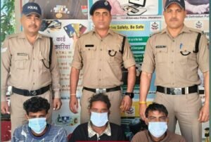 सावधान! ‘नींबू-मिर्च’ के बहाने घरों की रेकी—देहरादून में शातिर चोर गैंग गिरफ्तार