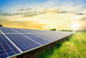 सोलर उपभोक्ताओं के लिए बड़ी खबर, सरप्लस बिजली अब ₹2 प्रति यूनिट खरीदेगा UPCL