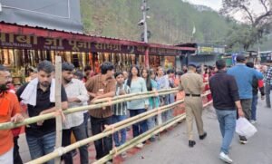 बाबा नीब करौरी महाराज का जन्मोत्सव: कैंची धाम पर उमड़ा आस्था का सैलाब;