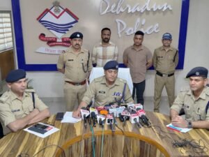 ऑपरेशन प्रहार: कोबरा गैंग के दो विदेशी समेत तीन ड्रग तस्कर गिरफ्तार, 20 लाख की कोकीन बरामद