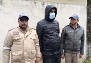 केदारनाथ धाम में VIP दर्शन के नाम पर ठगी, फर्जी IRCTC एजेंट गिरफ्तार