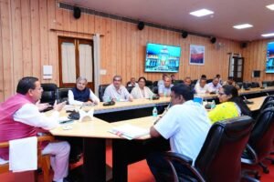 रेल कनेक्टिविटी को नई रफ्तार: सीएम धामी ने रेलवे बोर्ड चेयरमैन संग की अहम बैठक