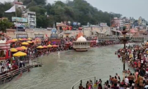 निर्जला एकादशी स्नान: हर की पैड़ी पर उमड़ा आस्था का सैलाब