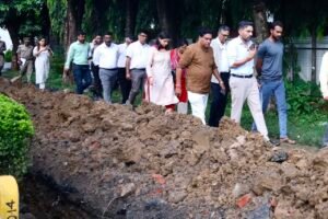 सड़क कटिंग के मामले में जिलाधिकारी की तत्काल कार्रवाई, प्रयुक्त मशीन सीज एवं जिम्मेदार अधिकारियों के विरुद्ध कार्रवाई प्रारंभ