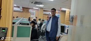 यूपीसीएल एमडी का रात 12 बजे 1912 कॉल सेंटर पर औचक निरीक्षण, 20 में से 7 कर्मचारी गायब, हाजिरी में फर्जीवाड़ा