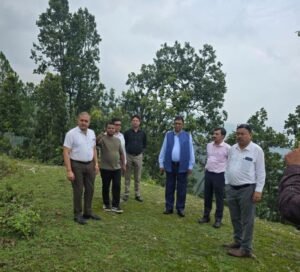 चंपावत जनपद वासियों को बेहतर विद्युत आपूर्ति उपलब्ध कराने के उद्देश्य से अमोड़ी में प्रस्तावित विद्युत उपकेंद्र की स्थापना की प्रक्रिया तेज हो गई है। एमडी ने लिया जायजा