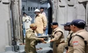 ऊधमसिंह नगर में ध्वनि प्रदूषण पर पुलिस का बड़ा अभियान, कई लाउडस्पीकर हटाए, चालान भी किए