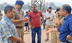 कांवड़ मेले की तैयारियों में लापरवाही पर डीएम का सख्त एक्शन, पंतदीप पार्किंग संचालक पर ₹1 लाख का जुर्माना