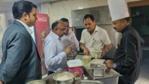 उत्तराखंड में FDA की ताबड़तोड़ कार्रवाई, 12 दिन में 88 प्रतिष्ठानों पर छापेमारी, 10 पर लगाया ताला