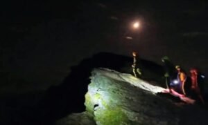 तुंगनाथ ट्रेक रूट पर खाई में गिरी महिला यात्री, रेस्क्यू अभियान में शव बरामद
