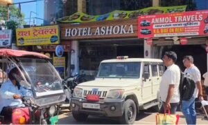 हरिद्वार में पूर्व मेयर अनीता शर्मा के होटल पर जीएसटी की छापेमारी, दस्तावेज खंगाल रही टीम